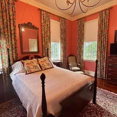 The Jensen Inn-2